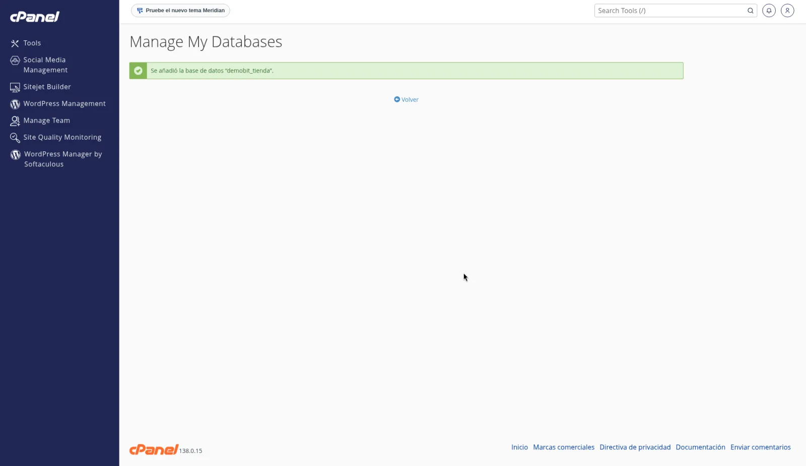 Aviso de Manage My Databases de que se añadió la base de datos de ejemplo.