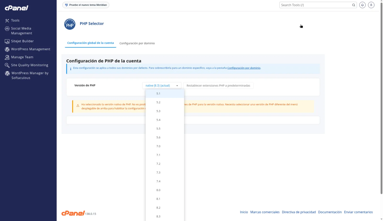 Desplegable de versiones del PHP Selector, con native marcado como actual y el resto de versiones disponibles.