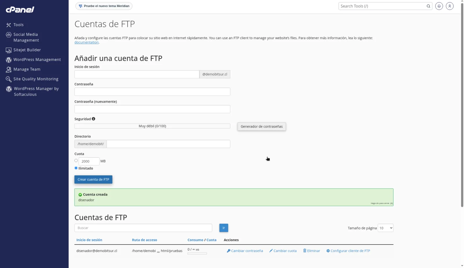 Lista de cuentas de FTP con la cuenta nueva, su ruta dentro de public_html y las acciones Cambiar contraseña, Eliminar y Configurar cliente de FTP.