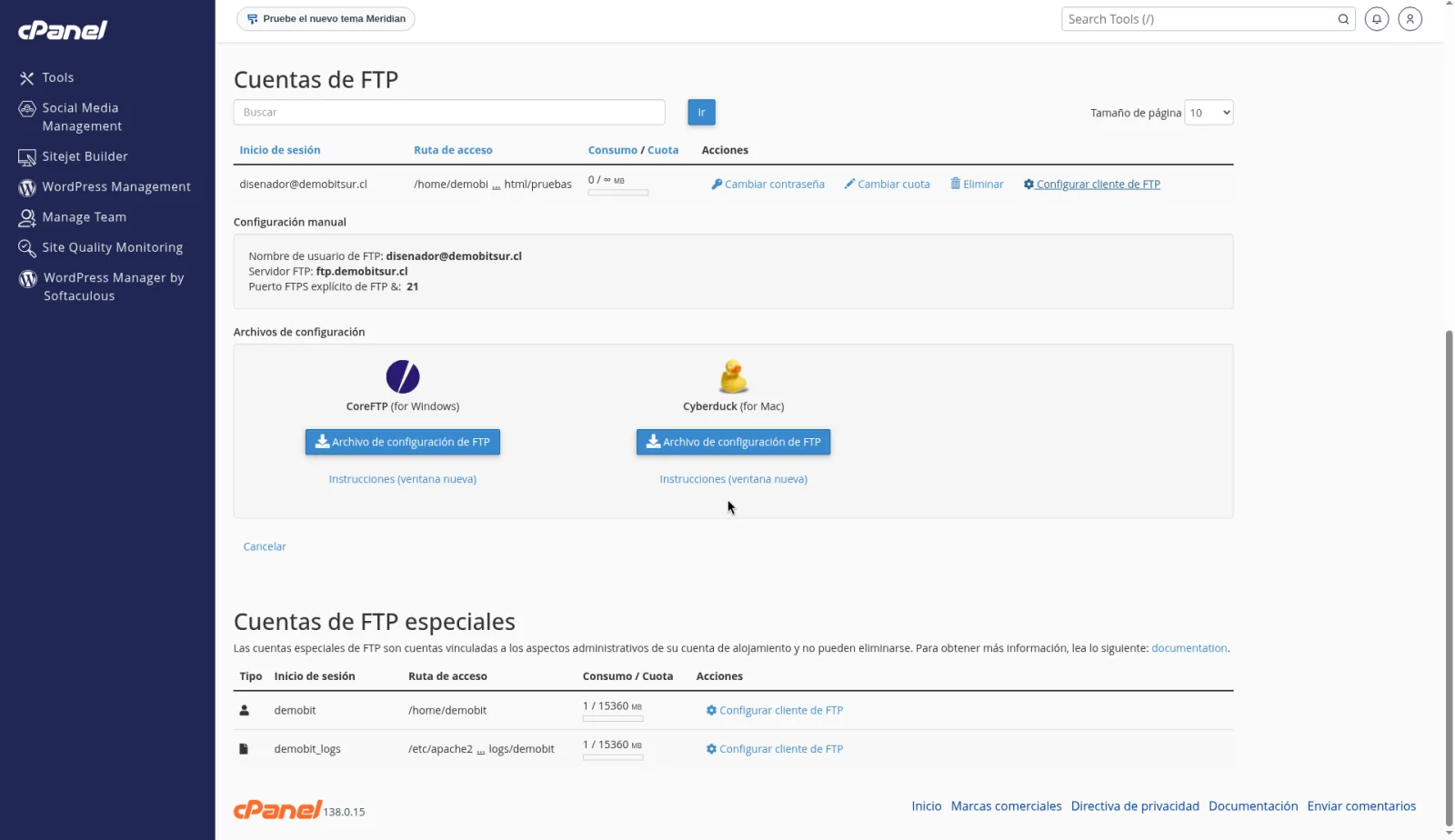 Cuentas de FTP especiales con el usuario principal y la cuenta de registros, y el aviso de que no se pueden eliminar.