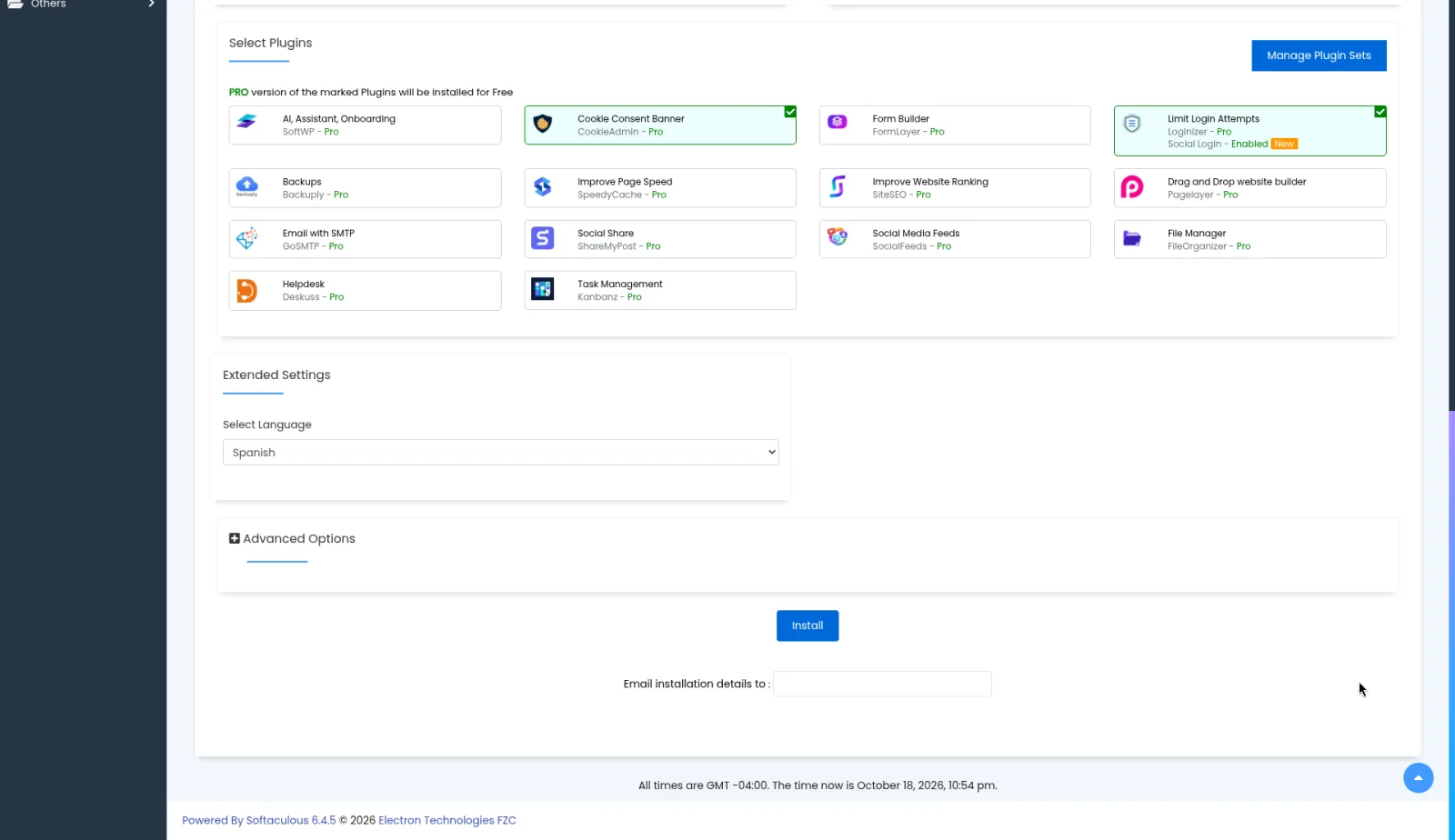 Formulario de instalación de Softaculous en Select Plugins, con Select Language en Spanish, Advanced Options e Install.