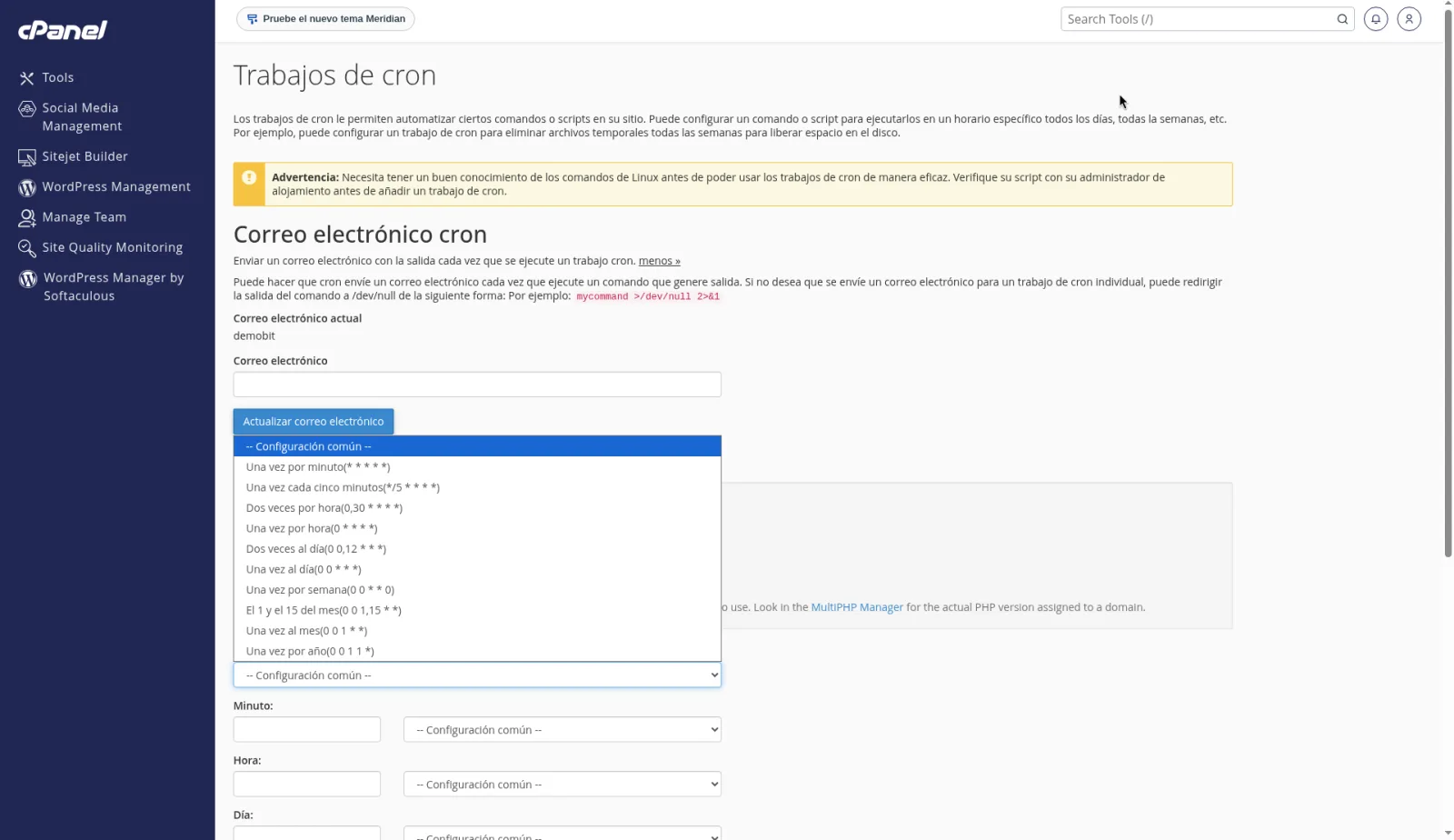Desplegable Configuración común con Una vez por minuto, Una vez por hora, Una vez al día y Una vez por semana.