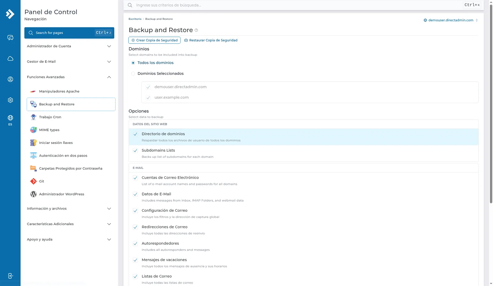 Backup and Restore en Crear Copia de Seguridad, con Todos los dominios, Dominios Seleccionados y el inicio de Opciones.